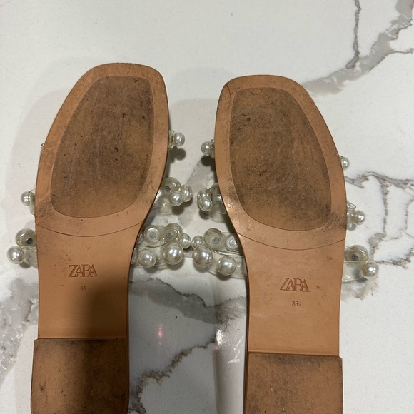 Zara pearl slides size 36 - Picture 2 of 3